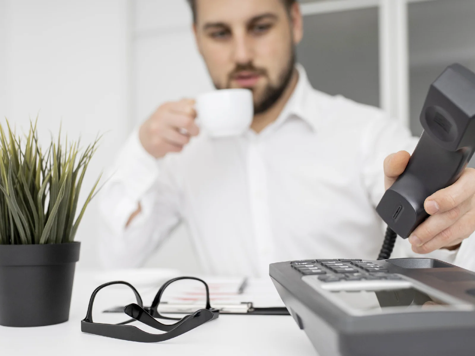 What happens when a new patient’s call goes unanswered?